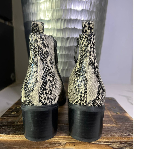 Blondo Elvina Snakeskin Waterproof Ankle Booties - Picture 5 of 9